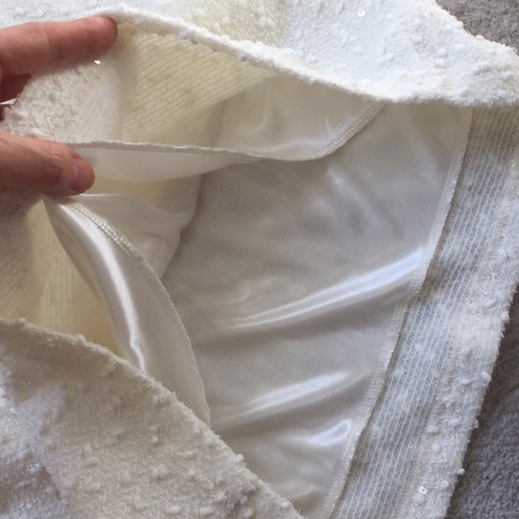 Ivory dress - Picture 4 of 4